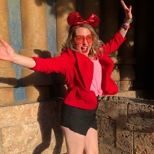 Meet your Posher, Em